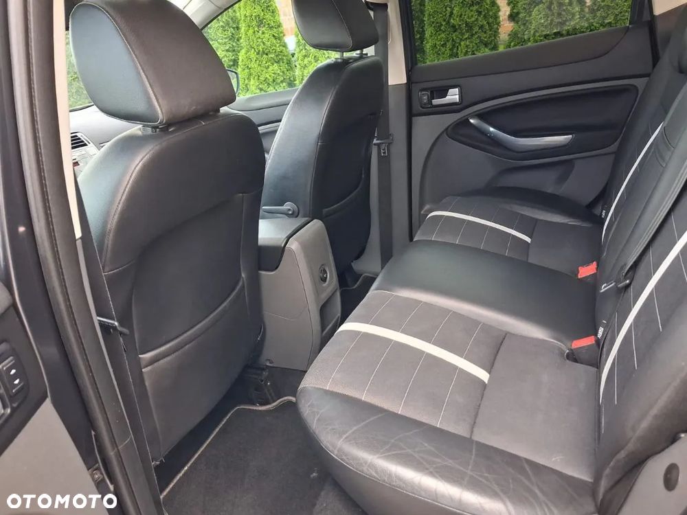 Ford Kuga - 9