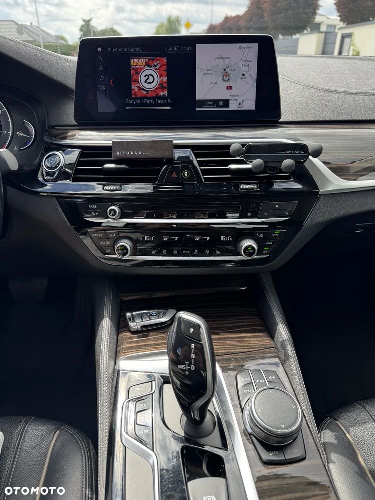 BMW Seria 5 520d Luxury Line - 15