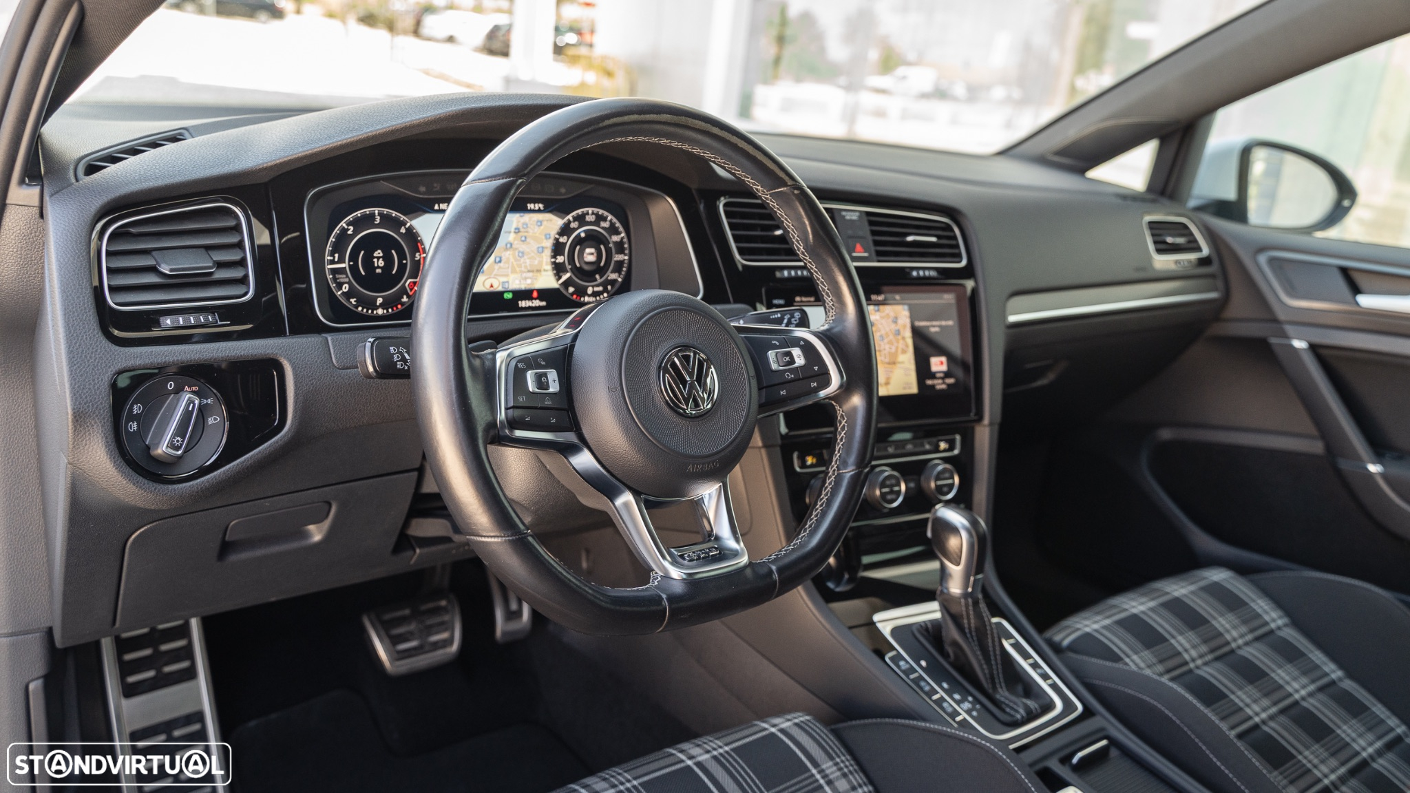 VW Golf Variant 2.0 TDi GTD DSG - 22