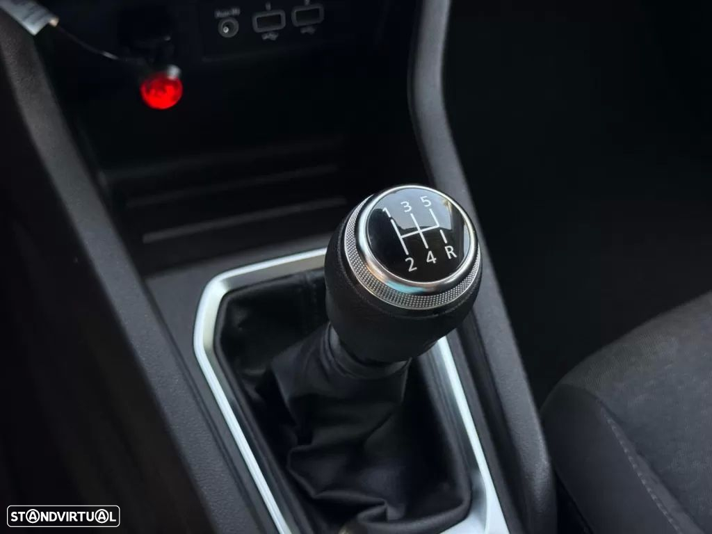 Renault Clio - 31