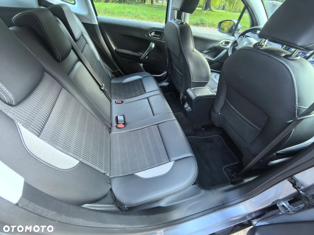 Peugeot 2008 82 VTI Allure - 25