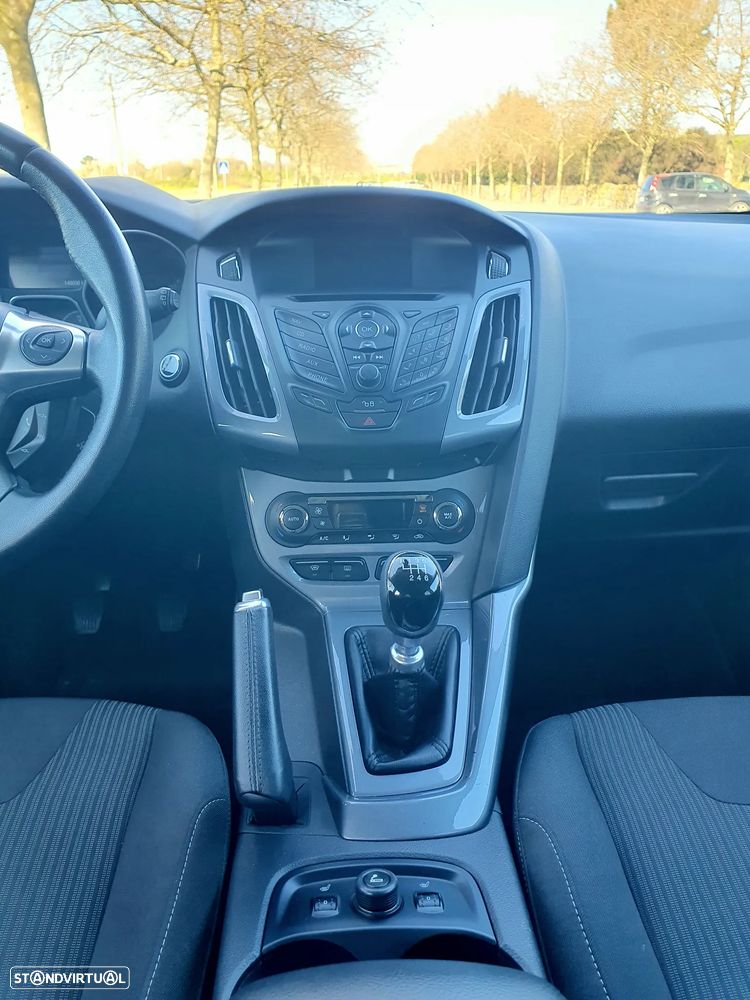 Ford Focus SW 1.0 EcoBoost S&S Titanium - 44