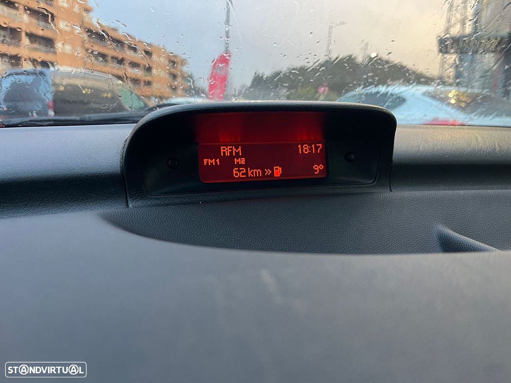 Peugeot 307 1.4 HDi XS - 17