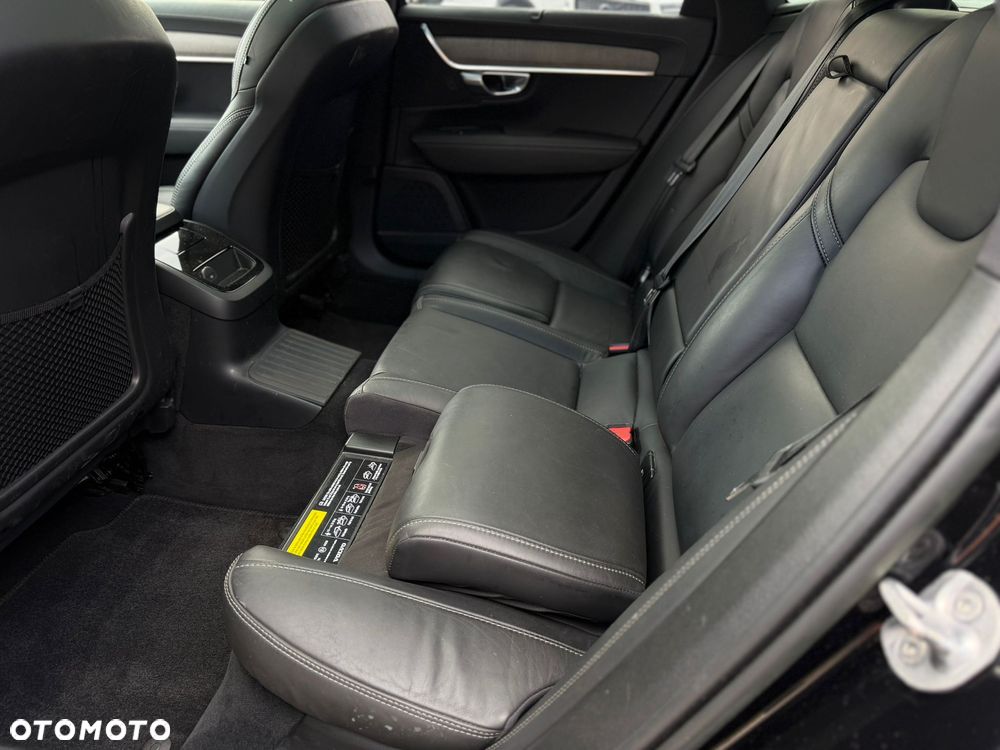 Volvo V90 T8 AWD Plug-In Hybrid Ultimate Bright - 19