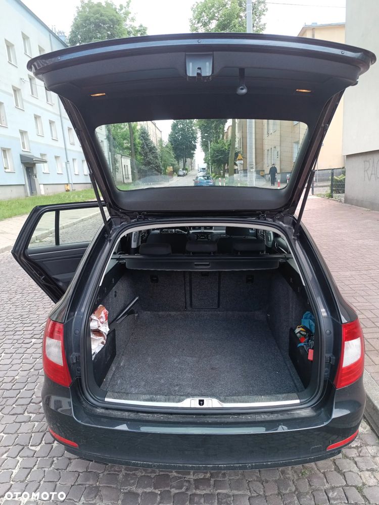 Skoda Superb 2.0 TDI 4x4 Comfort DSG - 8