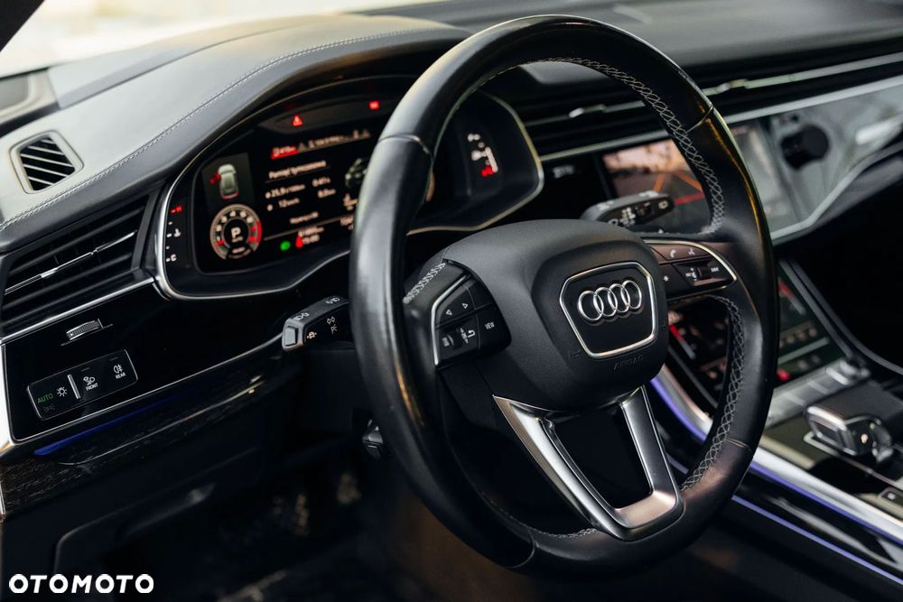 Audi Q8 - 6