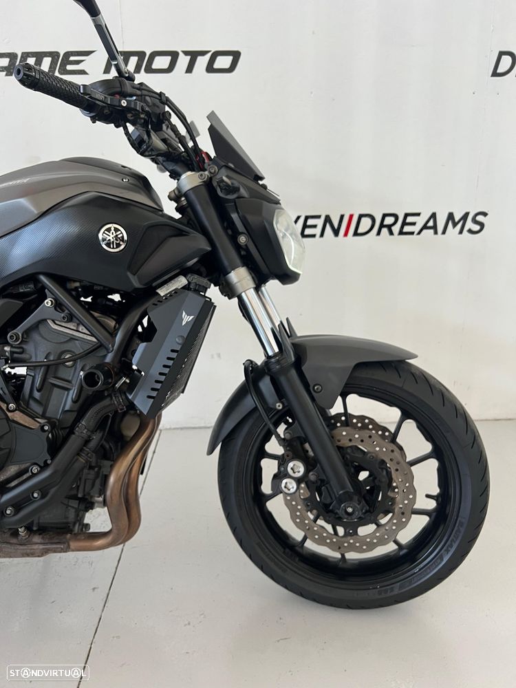 Yamaha MT-07 - 15