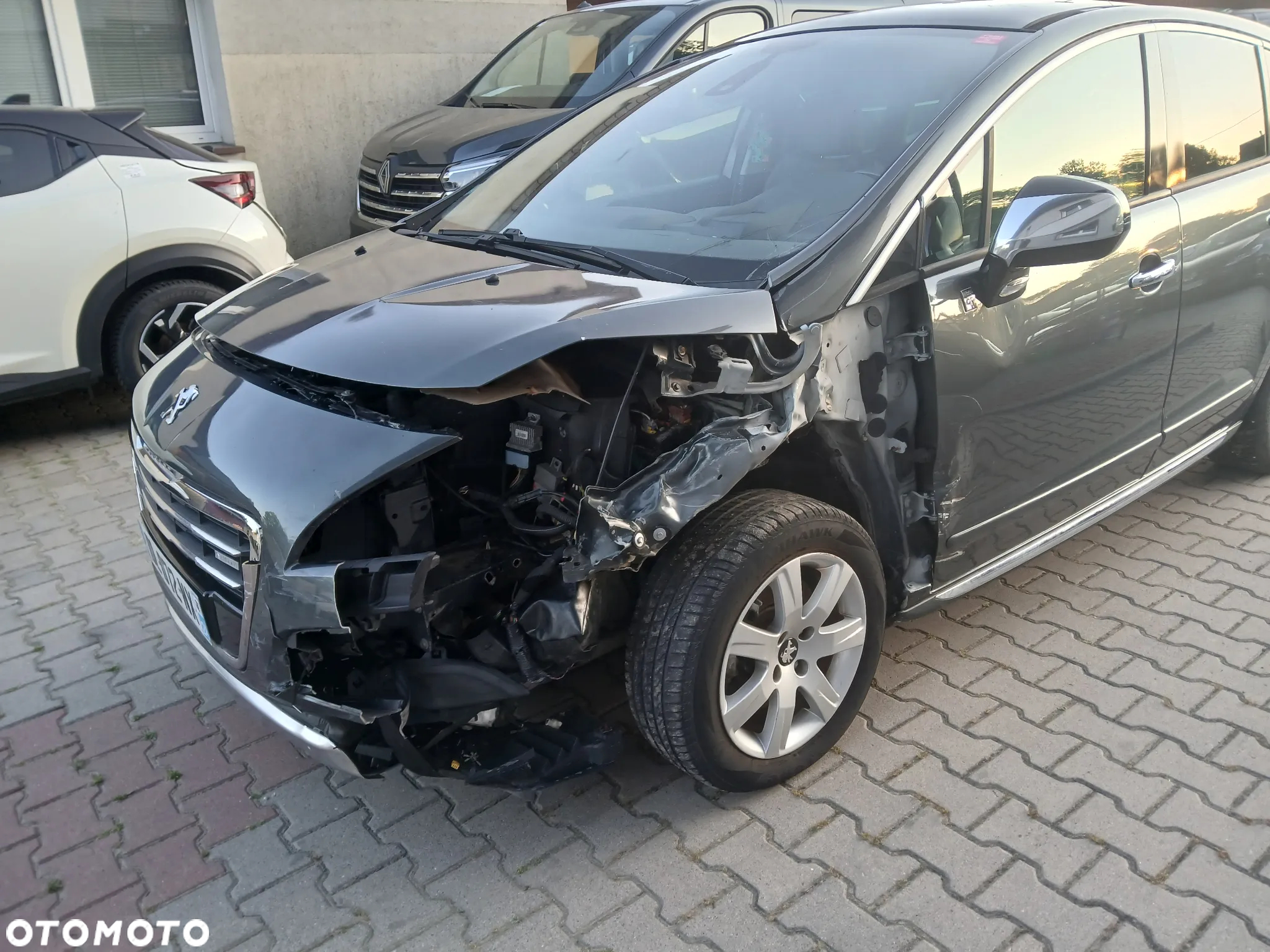 Peugeot 3008 2.0 HDi HYbrid4 - 8