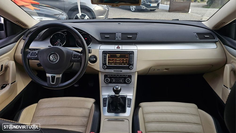 VW Passat CC 2.0 TDi BlueMotion - 16
