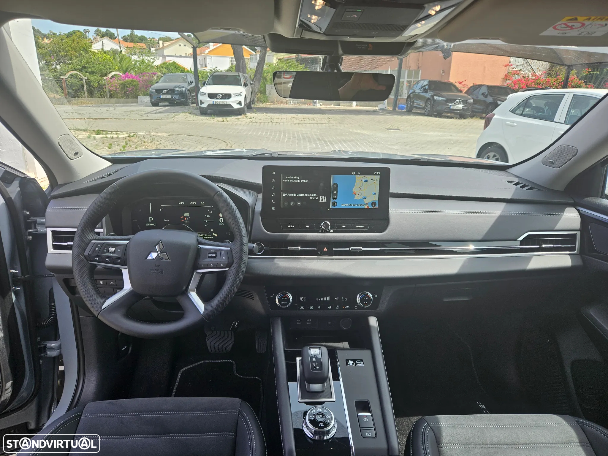 Mitsubishi Outlander 2.4 PHEV Intense - 16