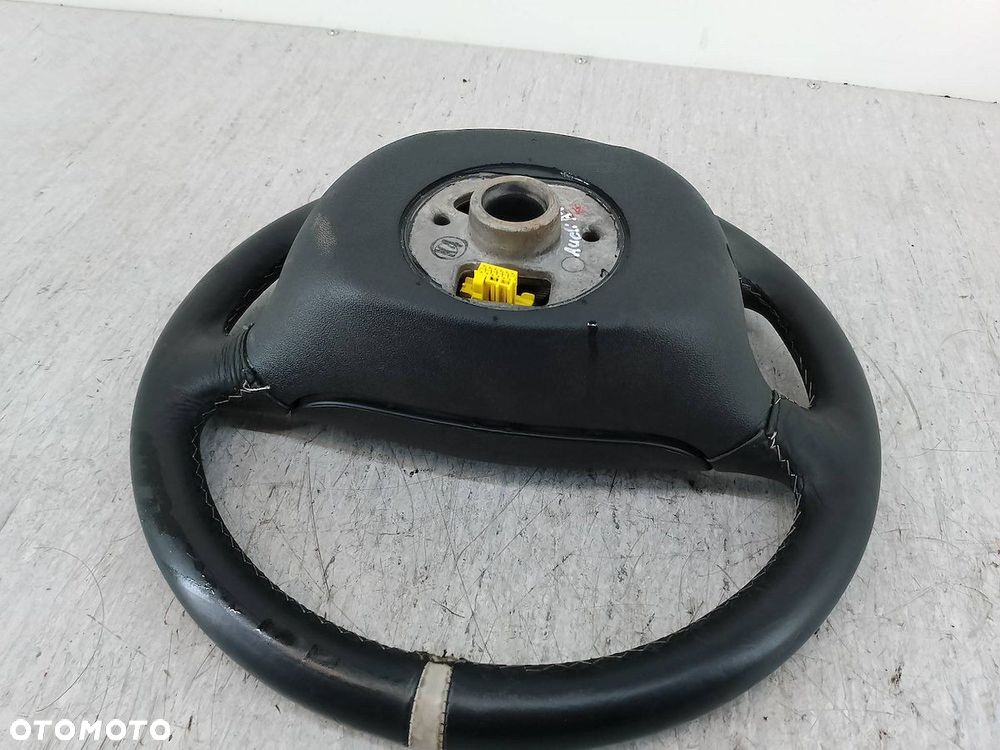 KIEROWNICA Z PODUSZKĄ AUDI A4 B6 - 2