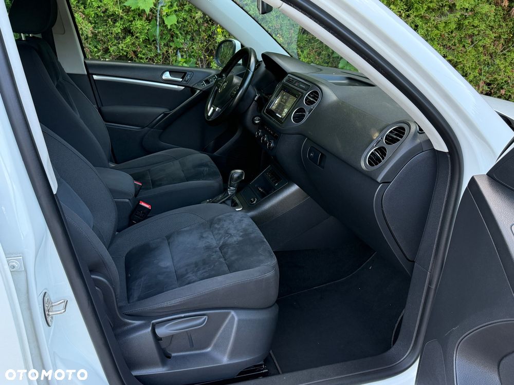 Volkswagen Tiguan 2.0 TDI SCR 4MOTION BlueMotion Technology DSG Sport & Style - 11