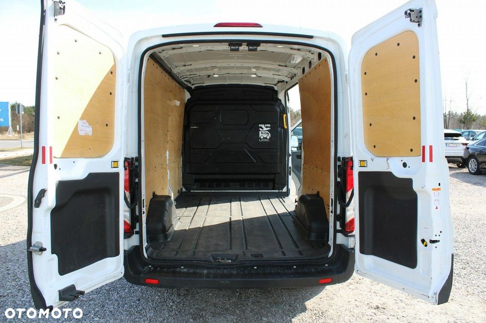 Ford Transit - 17