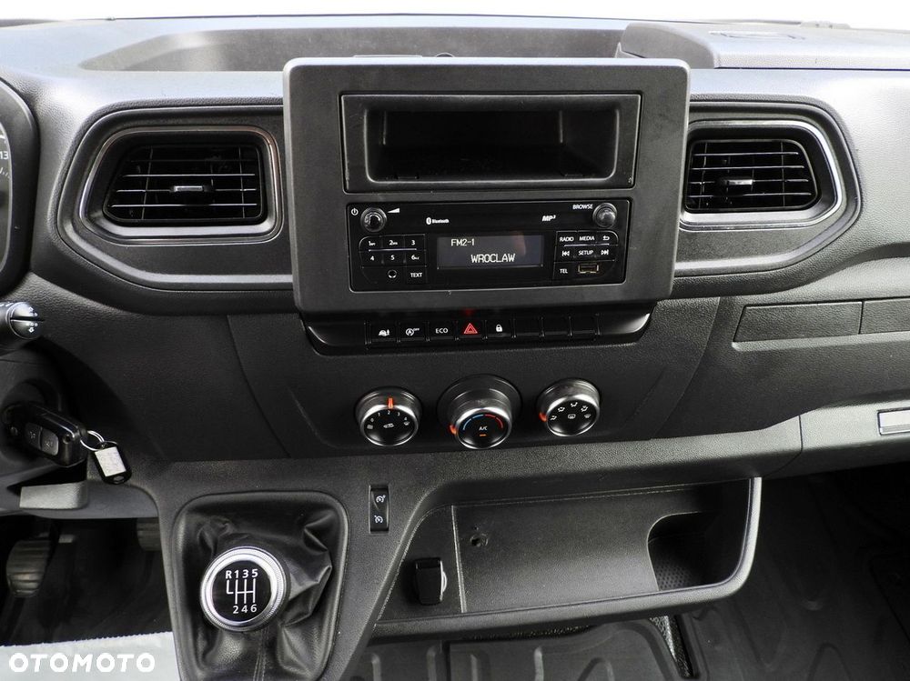 Renault MASTER PLANDEKA 10 PALET WEBASTO TEMPOMAT LEDY PNEUMATYKA KLIMATYZACJA  165KM - 33