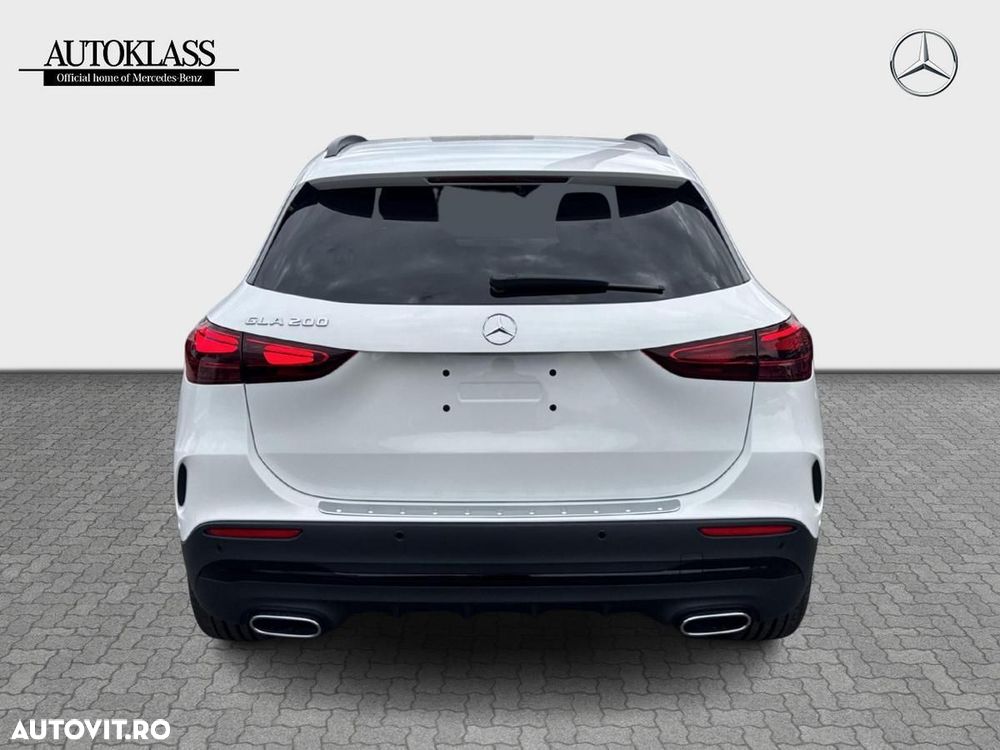 Mercedes-Benz GLA - 5