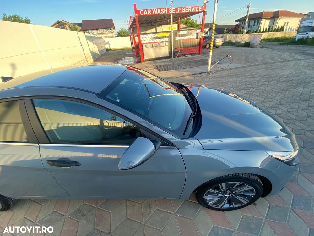 Hyundai Elantra 1.6 l 123 CP 6MT Exclusive - 13