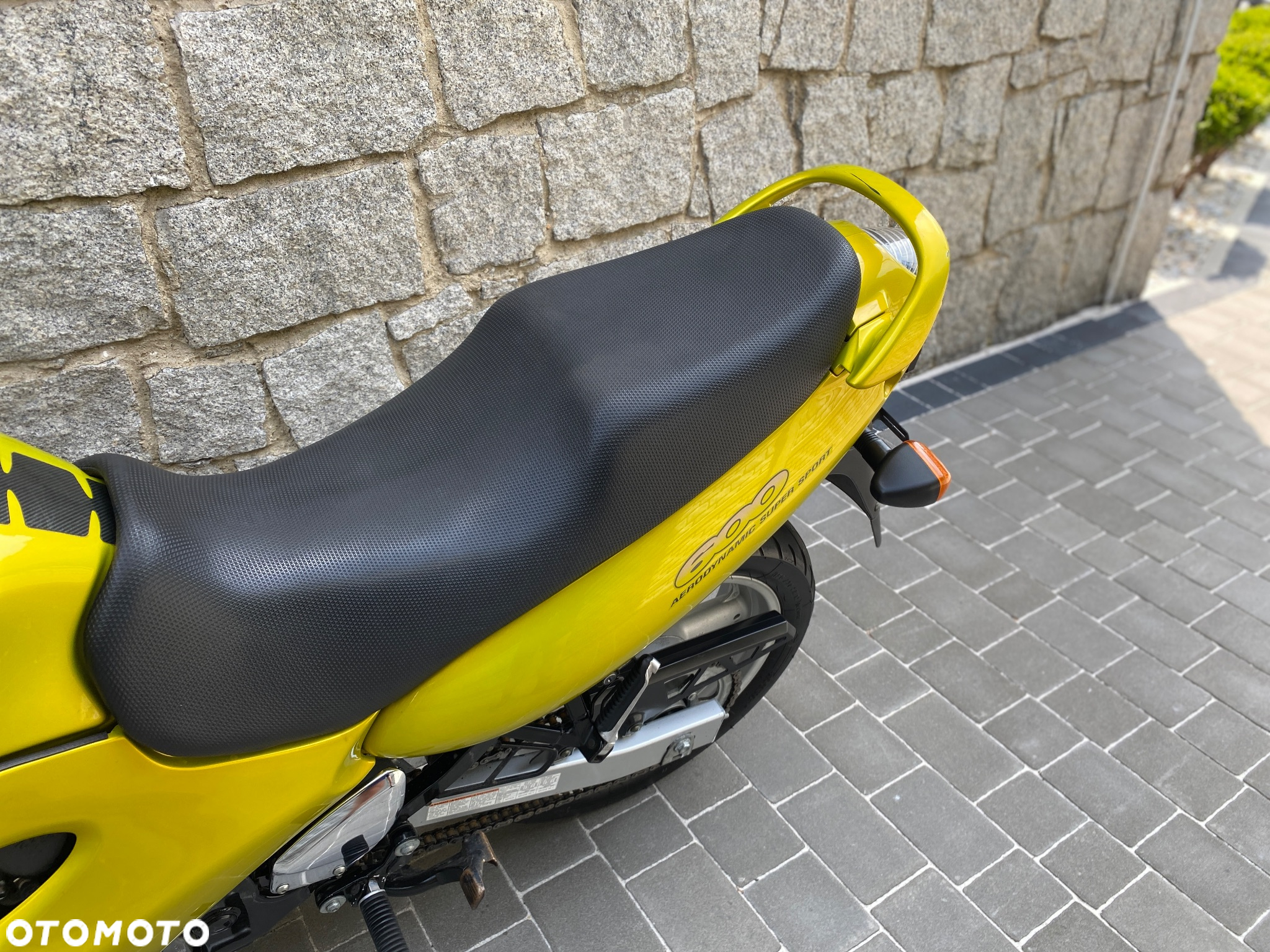 Suzuki GSX - 15