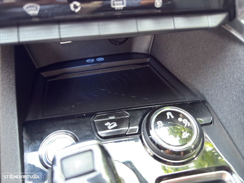 Peugeot 3008 PureTech 130 Stop & Start GPF EAT8 Allure - 19