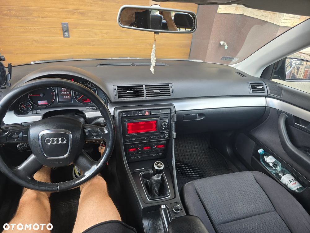 Audi A4 Avant 2.0 TDI DPF - 24