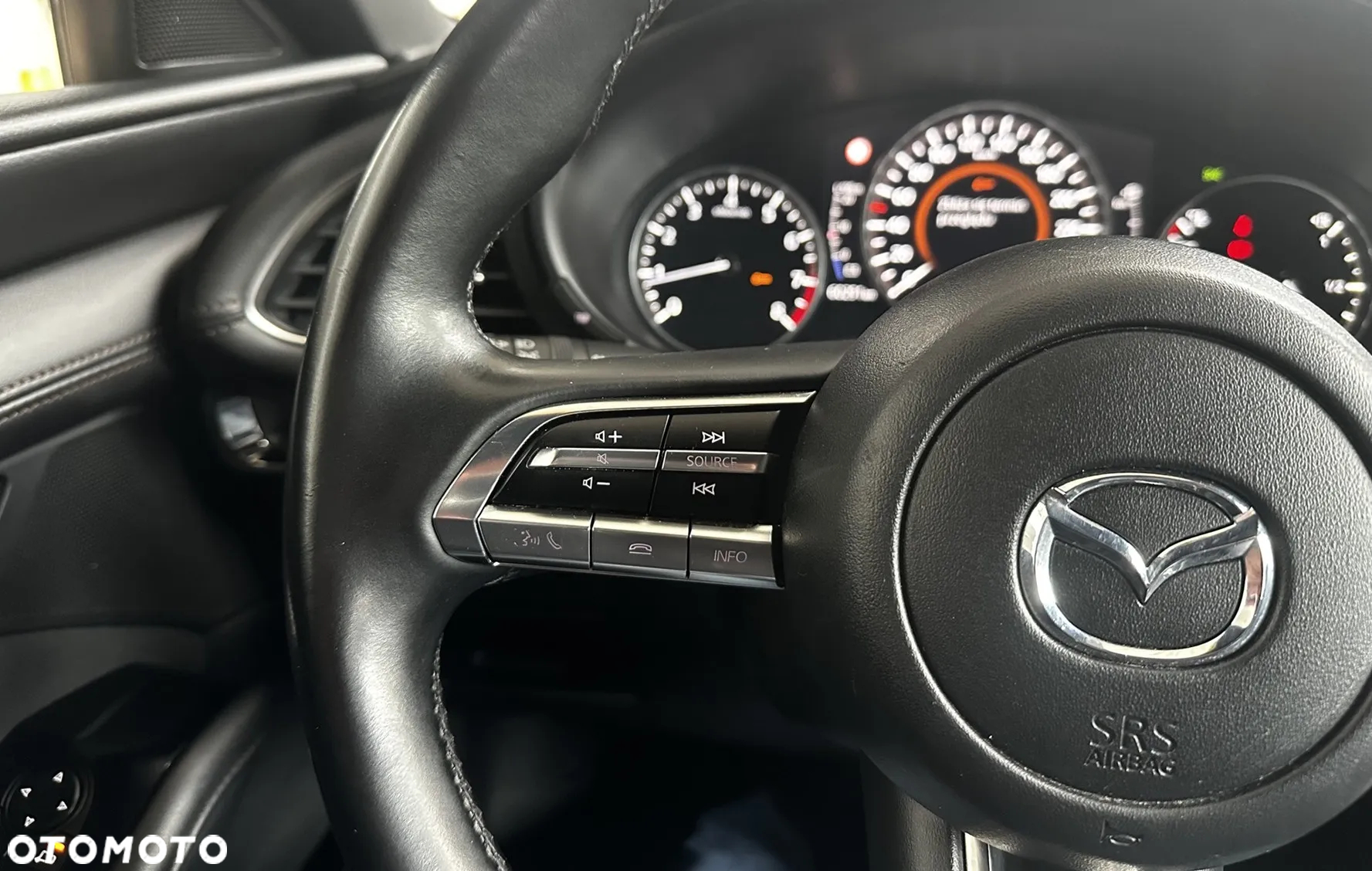 Mazda 3 e-SKYACTIV-G 2.0 M HYBRID HOMURA - 14