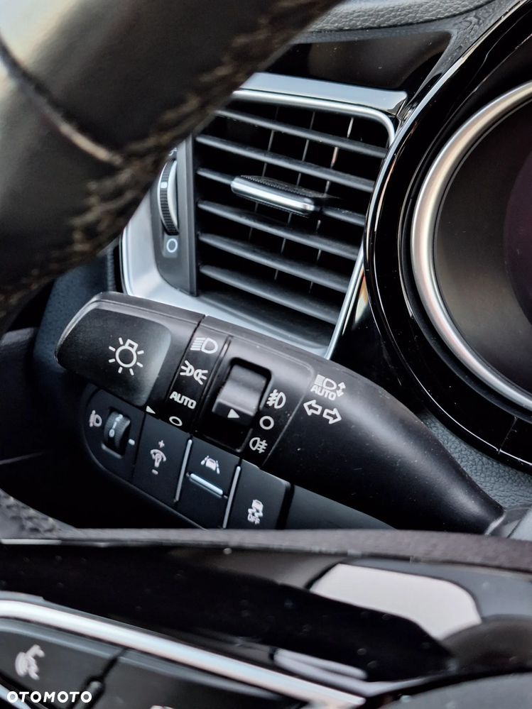 Kia XCeed 1.5 T-GDI L Business Line - 18