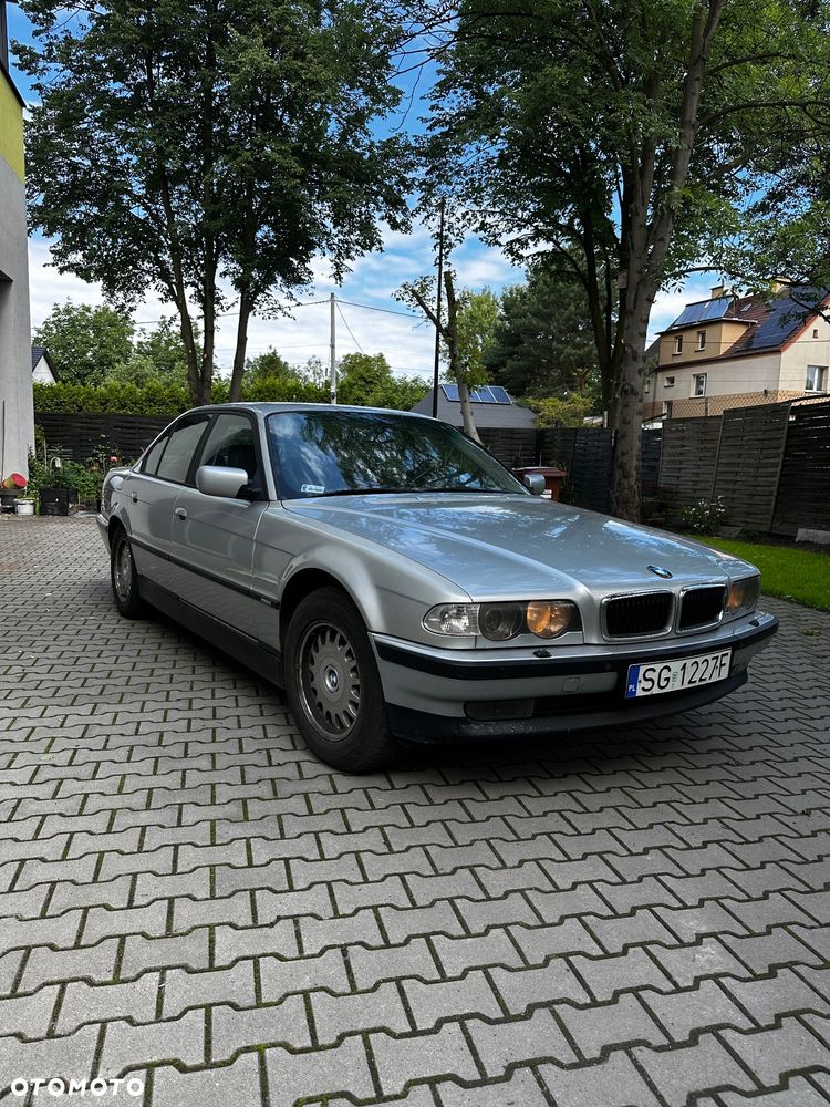 BMW Seria 7 - 1