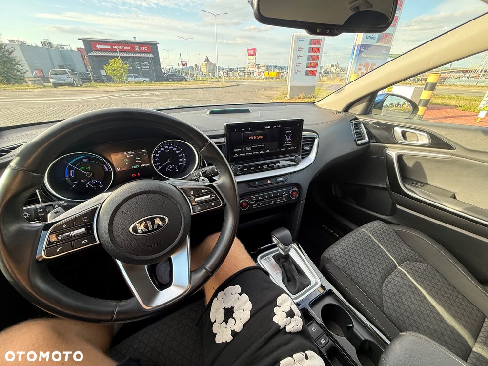 Kia Ceed 1.6 GDI PHEV L Business Line DCT - 18