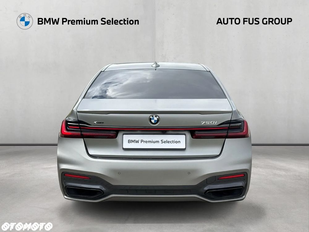 BMW Seria 7 750i xDrive sport - 4