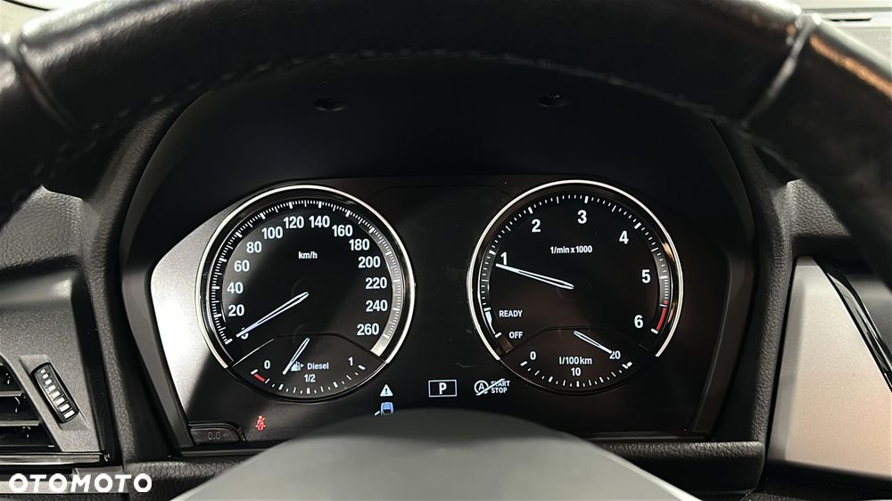 BMW Seria 2 218d - 18