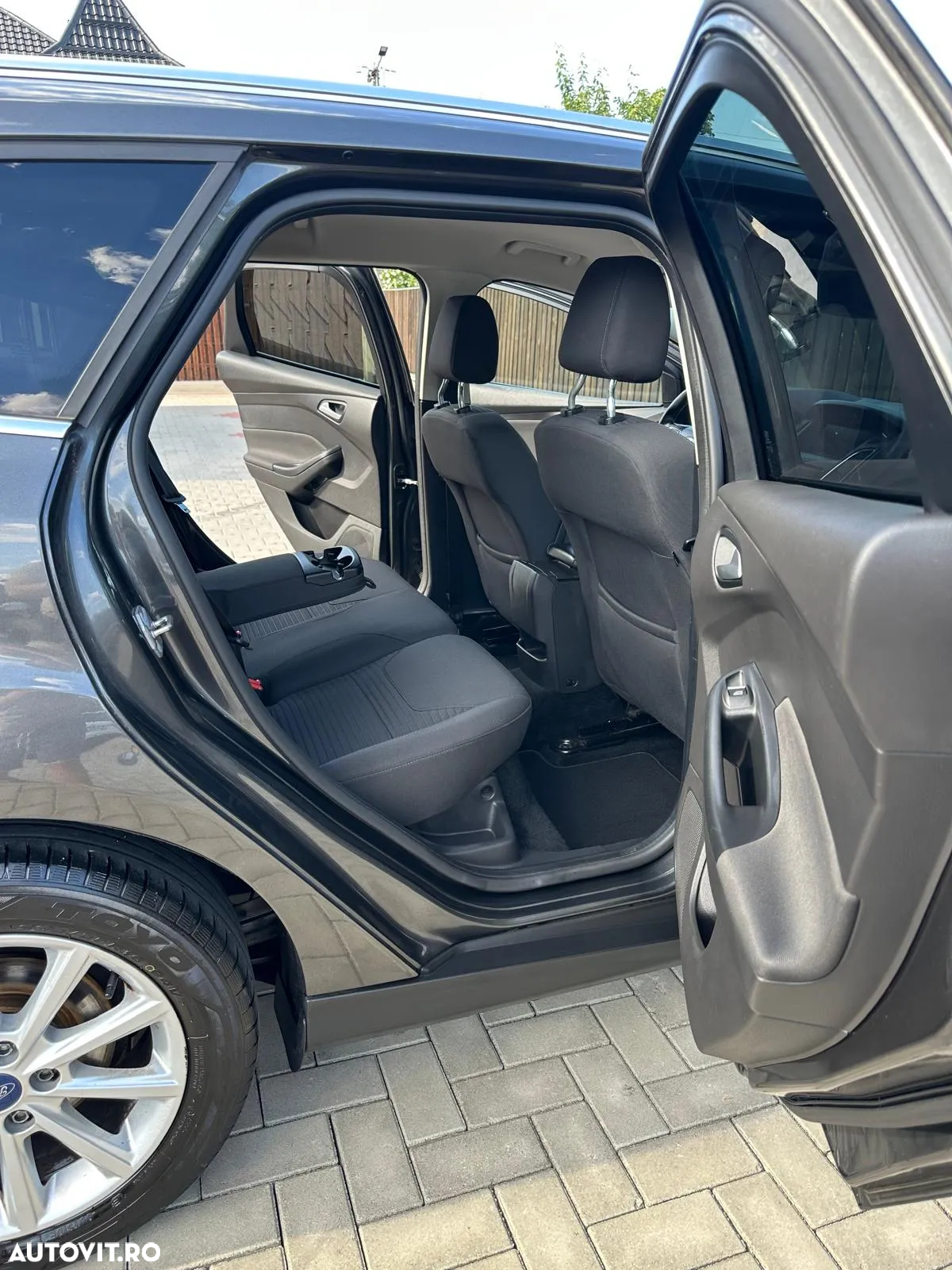 Ford Focus 1.5 EcoBlue Start-Stopp-System TITANIUM - 17