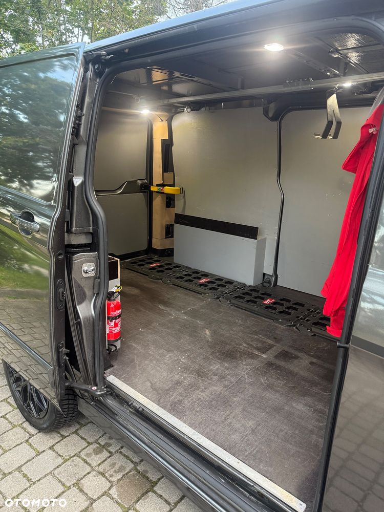 Ford Transit Custom - 12