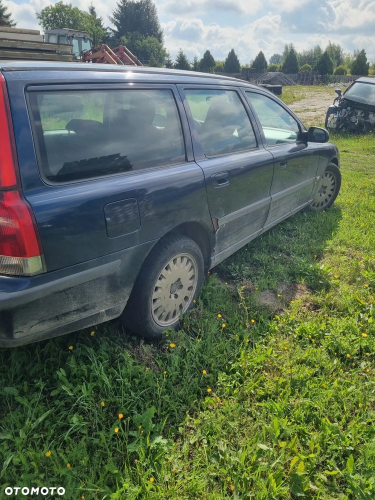 Volvo v70 2001r 2.5 tdi 140km D5252T skrzynia m56 na części - 11