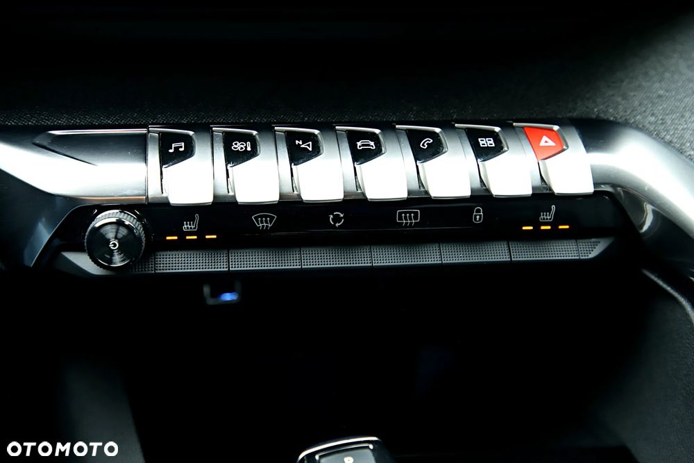 Peugeot 3008 1.2 PureTech Allure Pack S&S EAT8 - 35