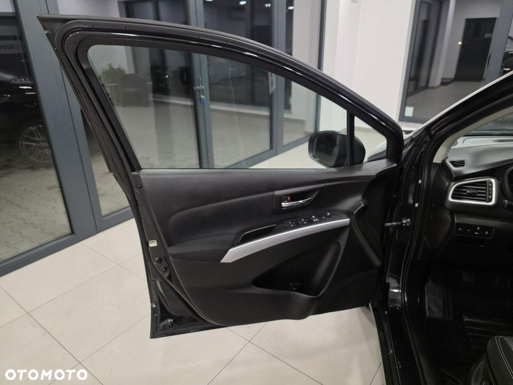 Suzuki SX4 S-Cross 1.6 XLED - 13