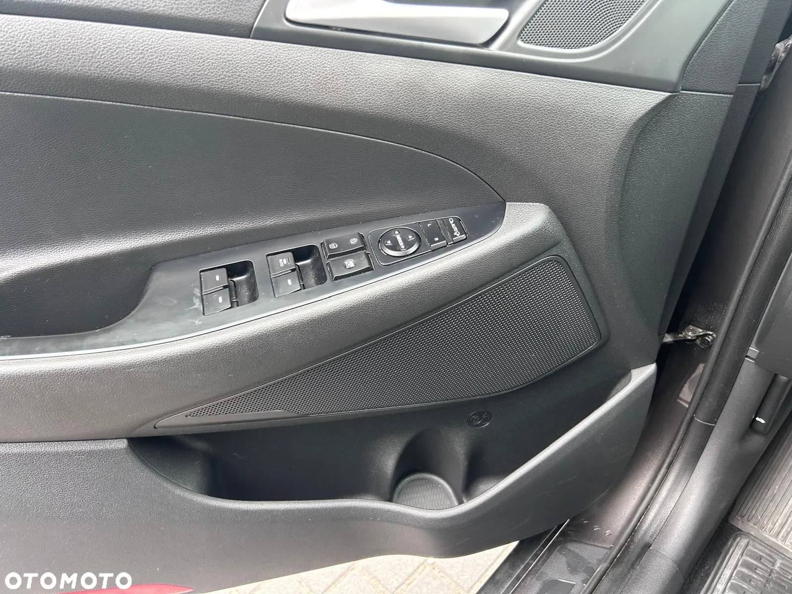 Hyundai Tucson 1.6 GDI BlueDrive Comfort 2WD - 10
