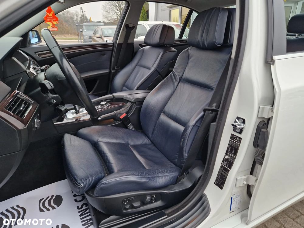 BMW Seria 5 - 28