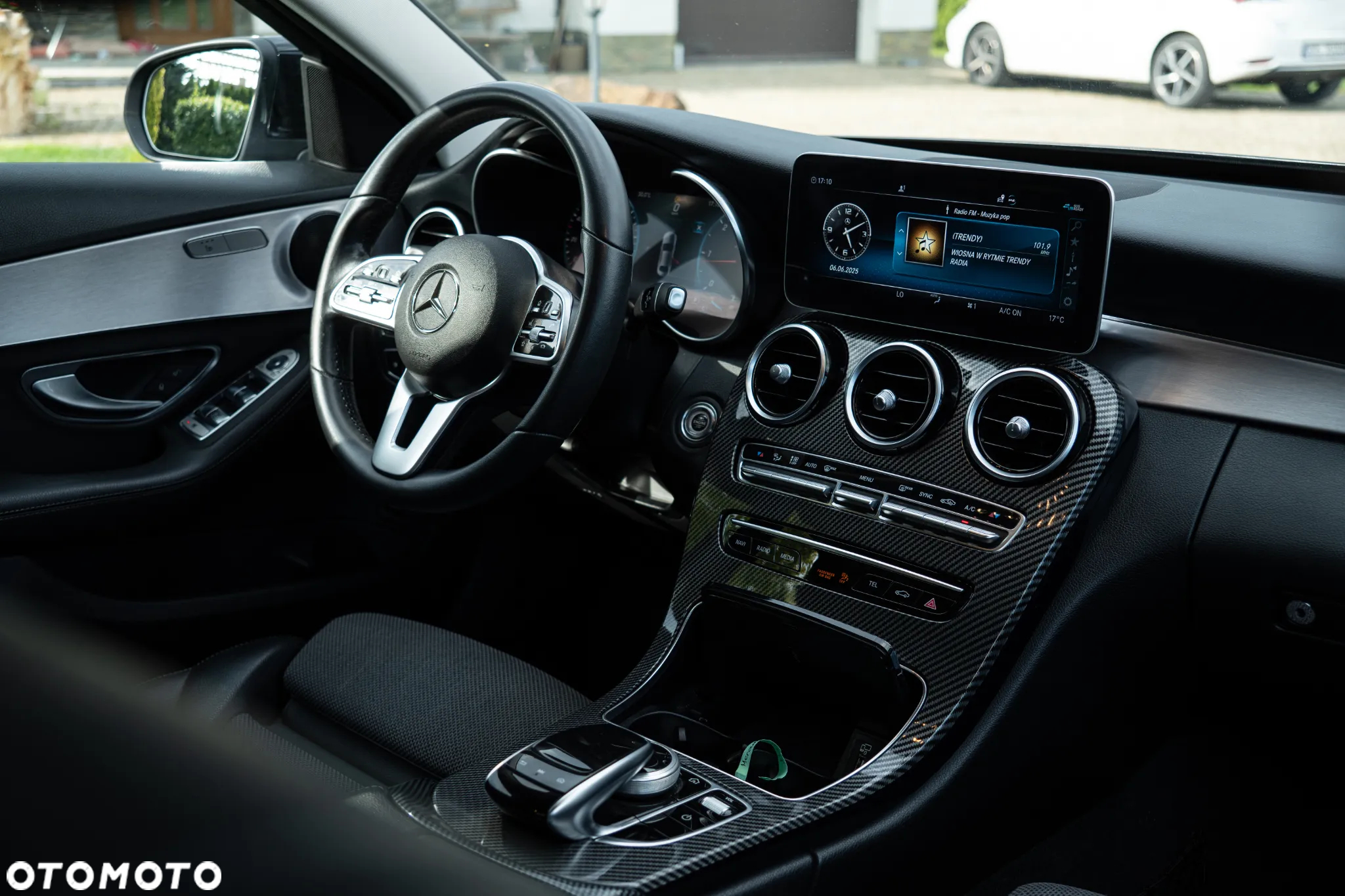 Mercedes-Benz Klasa C 220 d 9G-TRONIC - 17