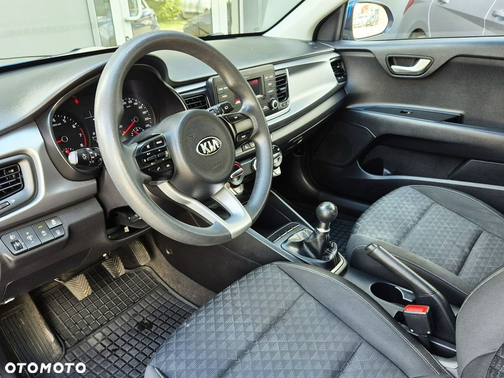 Kia Rio 1.2 M - 10