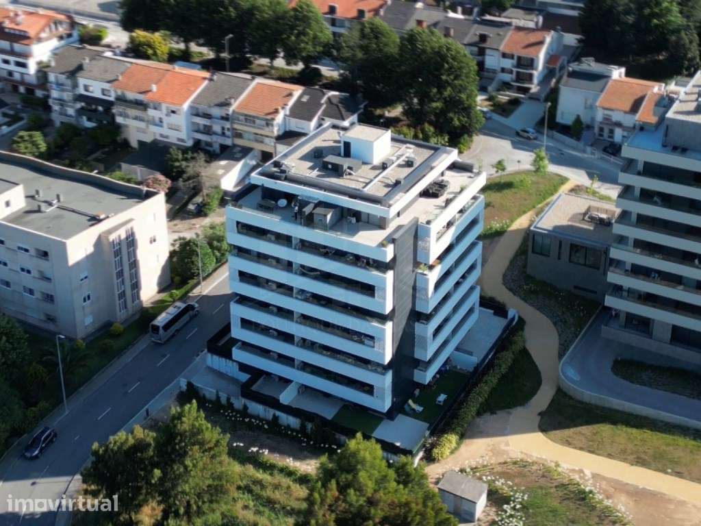 Apartamento T2 com Terraço - Último Piso - Parque da Lavandeira - Grande imagem: 2/36