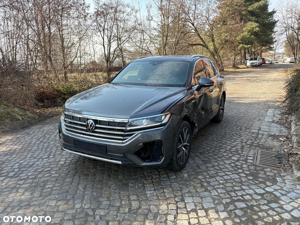 Volkswagen Touareg 3.0 V6 TDI SCR 4Motion Automatik R-Line - 4