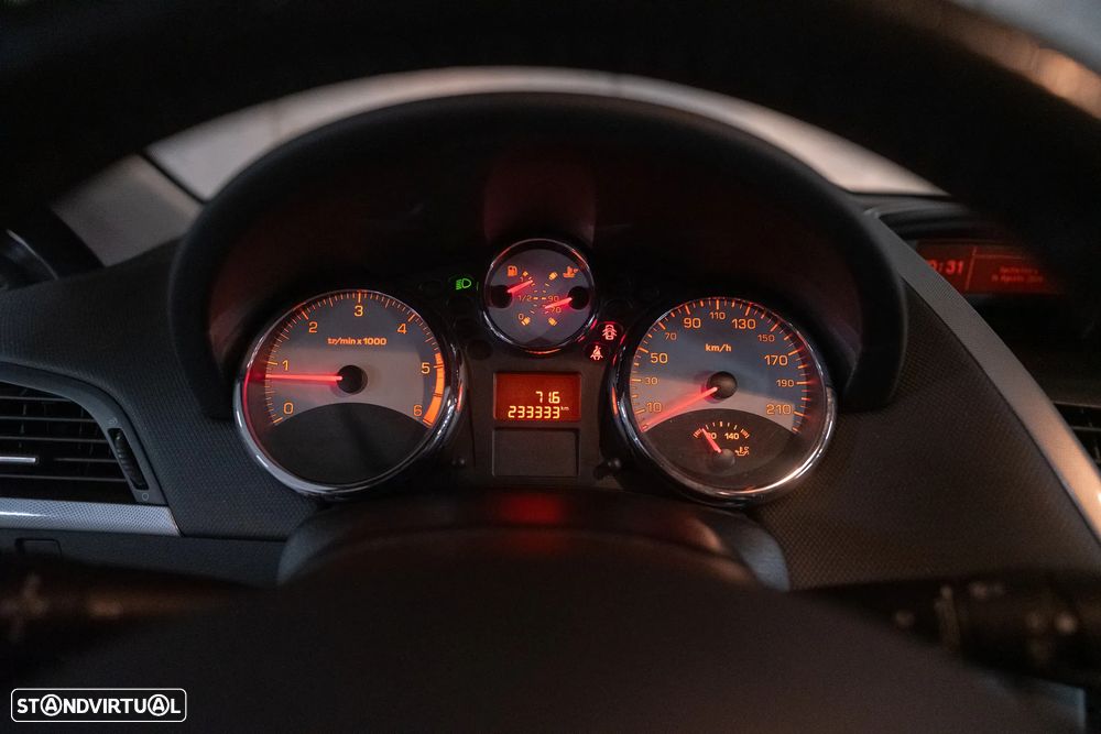 Peugeot 207 1.6 HDi Sport - 8