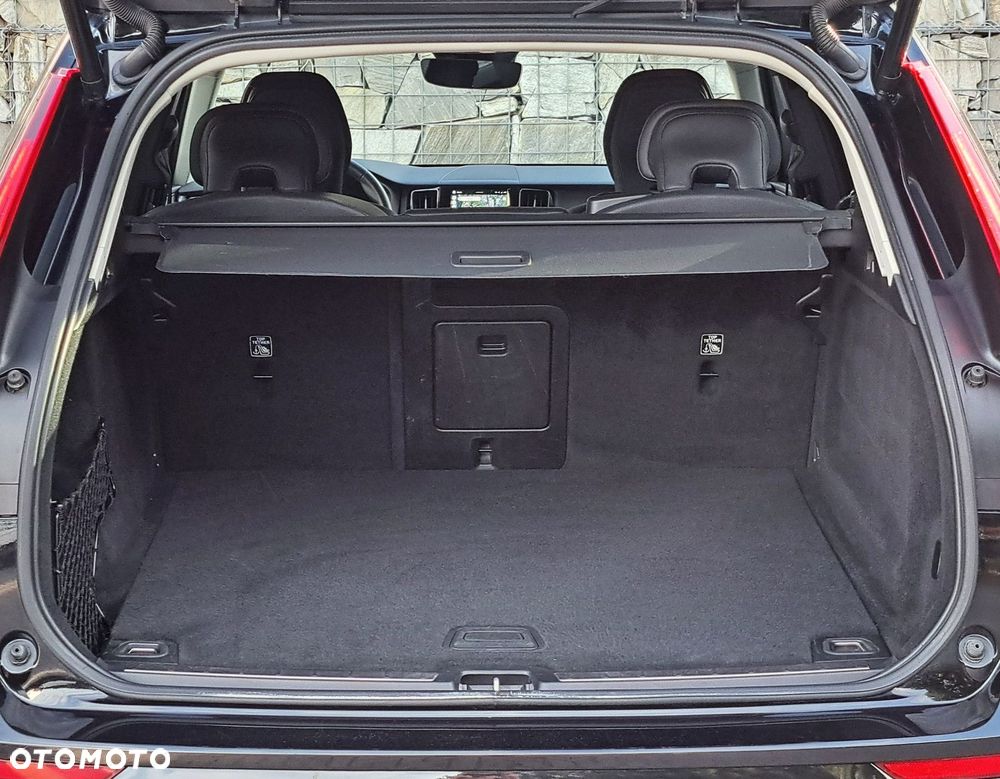 Volvo XC 60 - 30