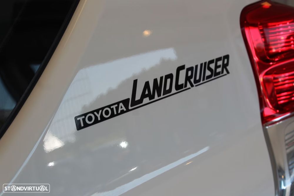 Toyota Land Cruiser - 8