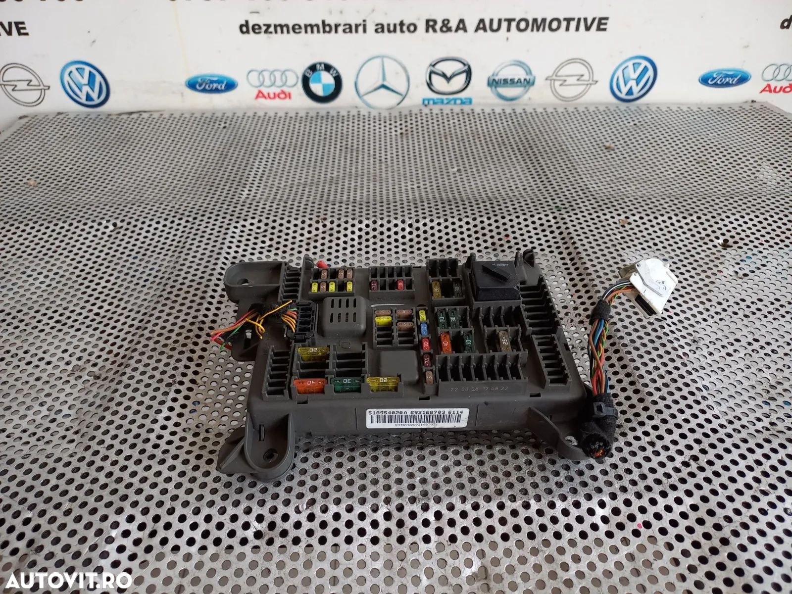 Panou Tablou Sigurante Bmw X5 X6 E70 E71 Cod  - Dezmembrez Bmw - Dezmembrari Arad - 1