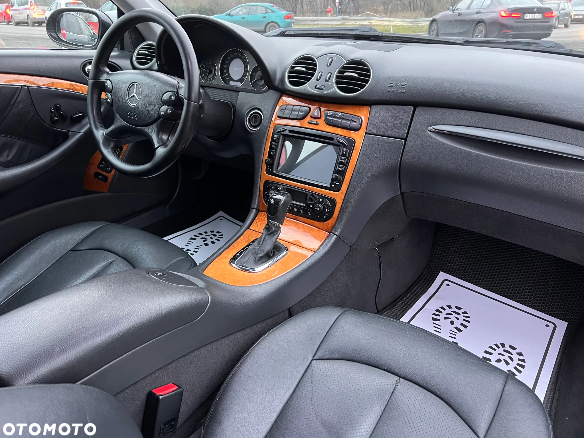 Mercedes-Benz CLK - 9