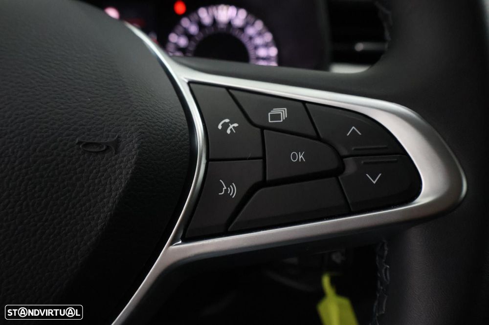 Renault Clio 1.0 TCe Limited CVT - 18