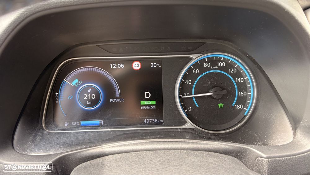 Nissan Leaf N-Connecta Two Tone - 7