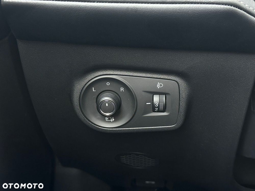 MG ZS Hybrid+ - 20