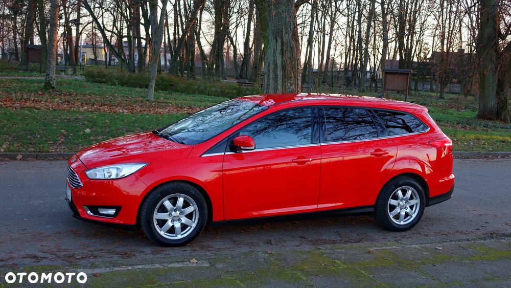Ford Focus SW - 24