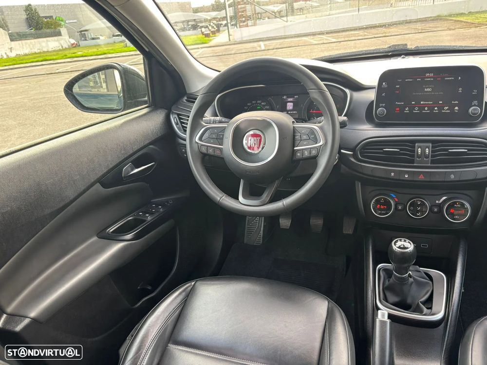 Fiat Tipo 1.3 M-Jet Lounge Tech J17 - 31